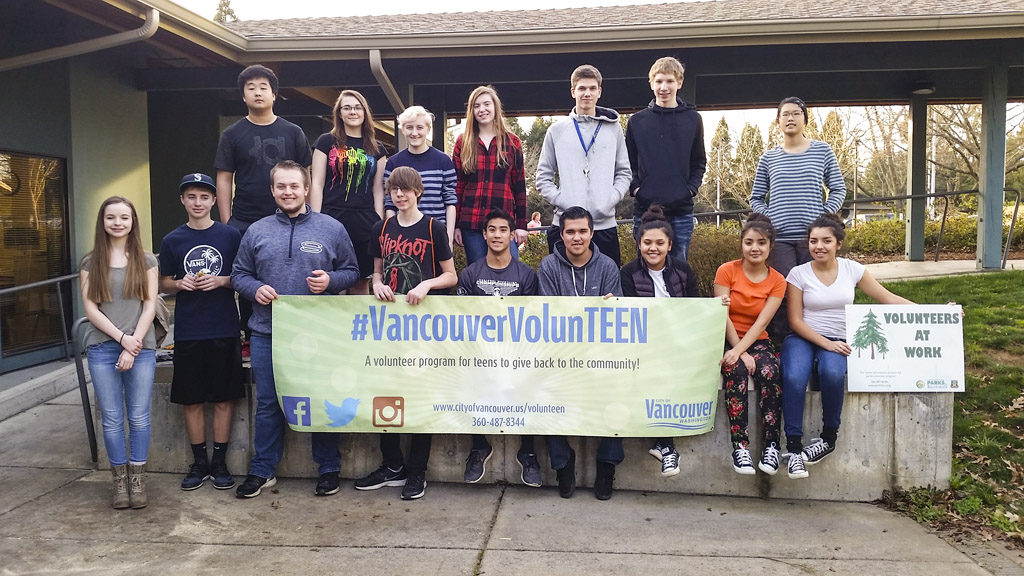 A group of teens works with the Vancouver VolunTEEN program at the Marshall Community Center on Feb. 25, 2016. Photo courtesy of the City of Vancouver
