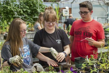 Woodland Middle School horticulture students learn how to research plants