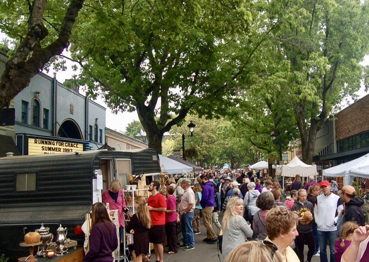 Annual Vintage & Art Faire brings art and vintage antiques to downtown Camas