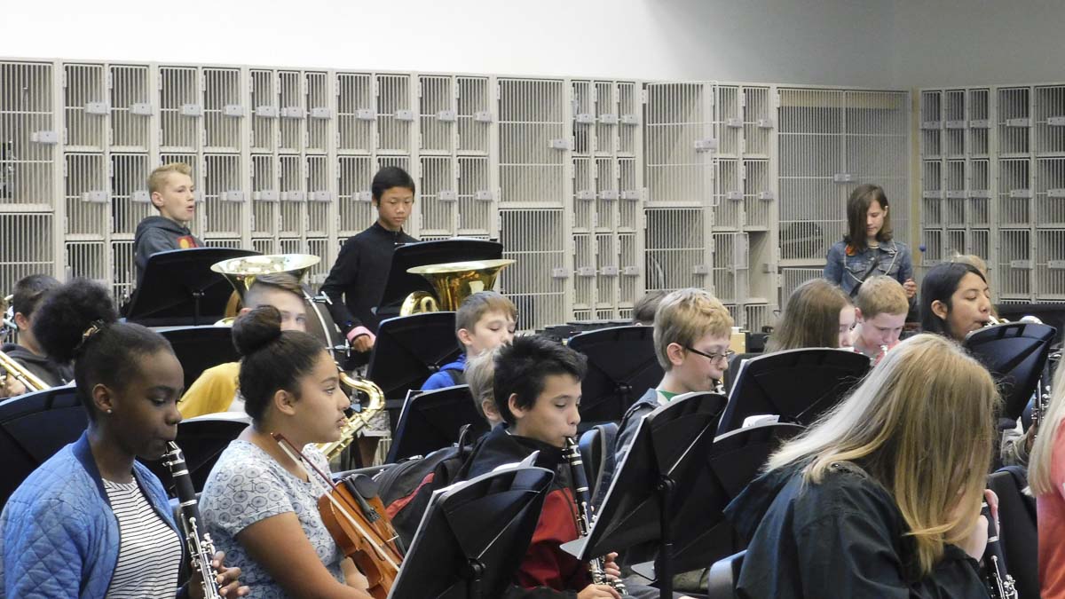 Seventh grade band class at View Ridge Middle School prepares to play. Photo courtesy of Ridgefield Public Schools
