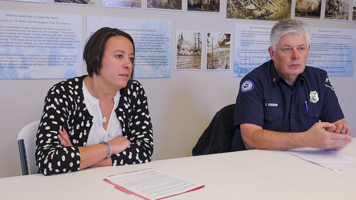 Battle Ground City Manager Erin Erdman and Fire District 3 Chief Scott Sorenson answer questions about annexation. Photo by Chris Brown