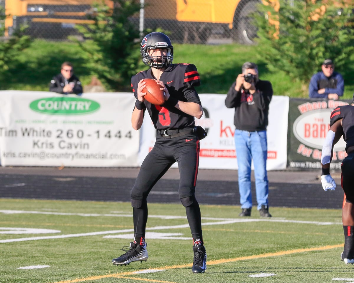 Since becoming the starting quarterback, Blake Asciutto has thrown 10 touchdown passes in five games for the Camas Papermakers. Photo by Mike Schultz