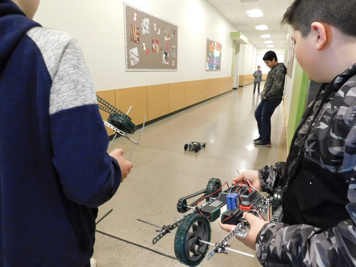 Students in the View Ridge Middle School STEM Class recently built and raced their own dragsters.