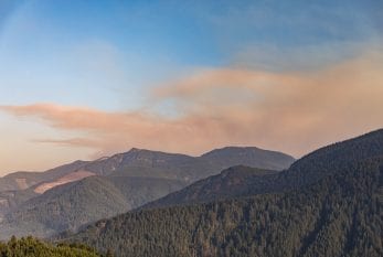 North Clark County residents on alert as wildfire threatens to move their way
