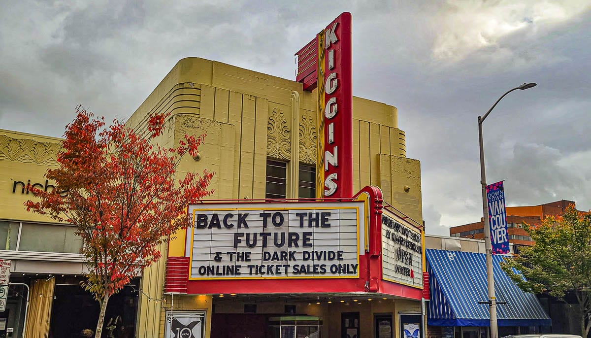 Landmark Movie Theaters Make Triumphant Returns Clarkcountytoday Com