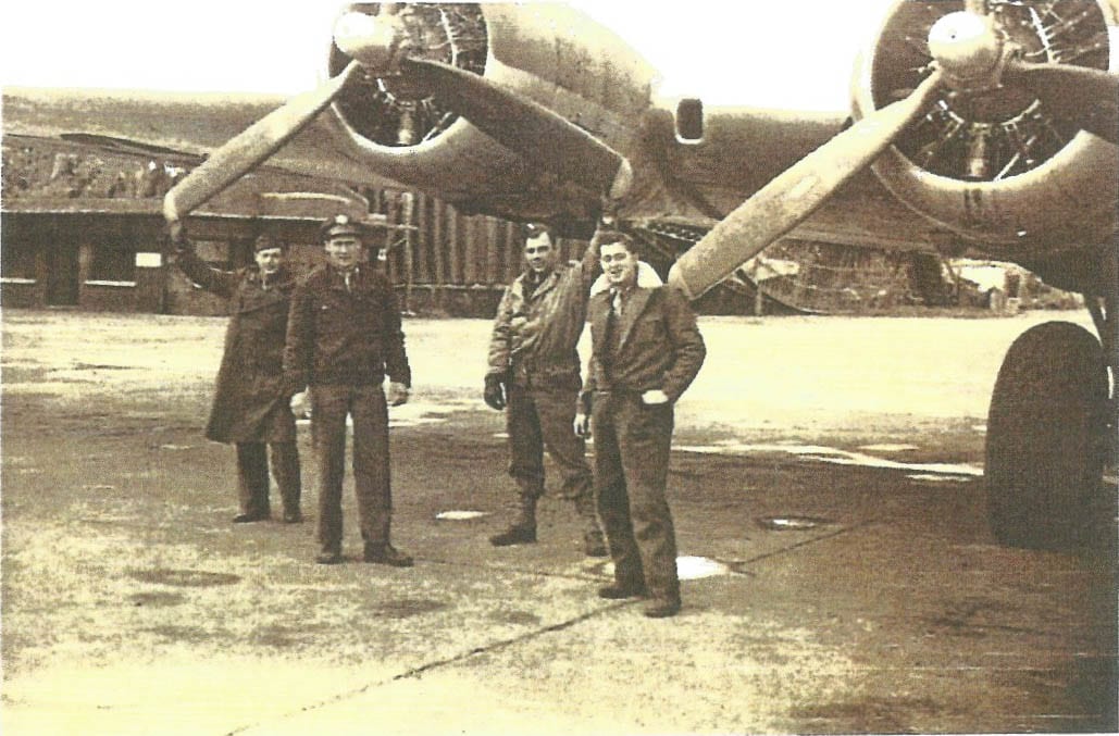 Harry Generaux and other U.S. Air Corps crew members next to a B-17 bomber in 1944. Photo courtesy Harry Generaux