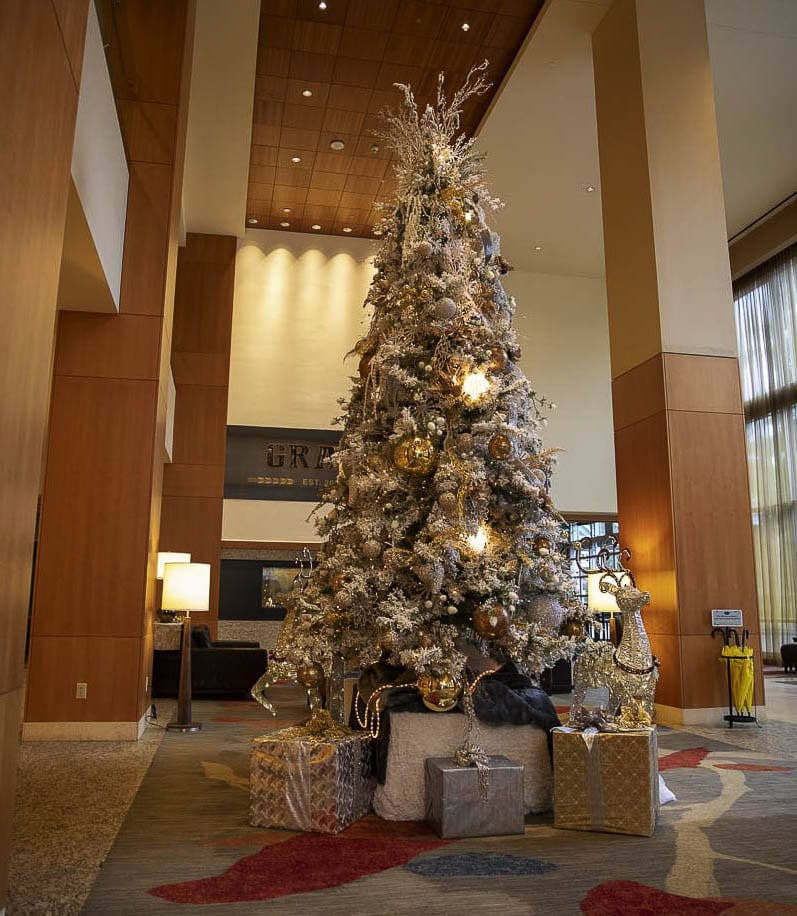 Two years ago, Vancouver’s shining Hilton Hotel boasted a massive golden Christmas tree, some 20-feet-tall. Photo by Jacob Granneman