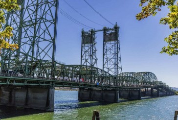 POLL: Do you believe the Interstate 5 Bridge replacement project should include a light rail component?