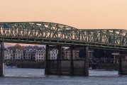 Should Southwest Washington taxpayers be wary of financial ties to TriMet on the Interstate Bridge replacement project?