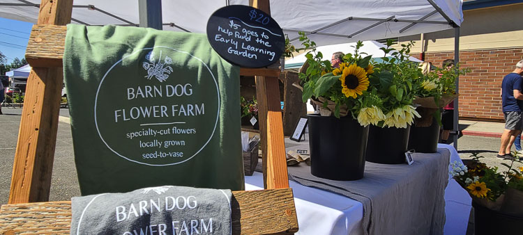 The Barn Dog Flower Farm had a set-up at the festival, too. Photo by Paul Valencia