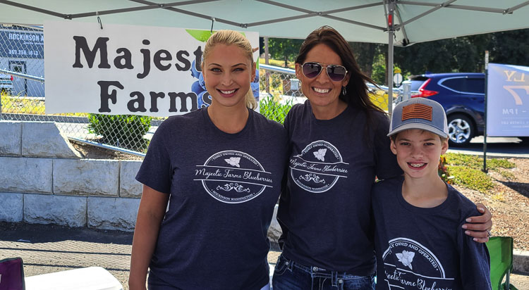 Three generations from the family business: Shauna Moys, Melissa Connolly, and Porter Lowery representing Majestic Farms. Photo by Paul Valencia