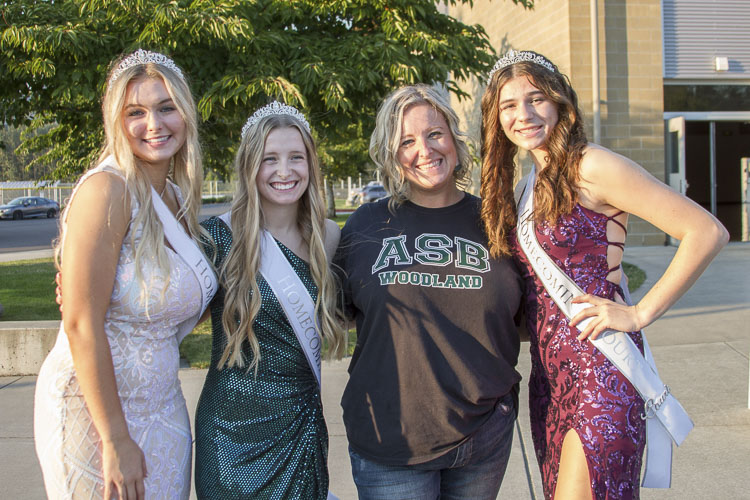 WHS Homecoming 2022 princesses with Shari Conditt. Photo courtesy Woodland School District