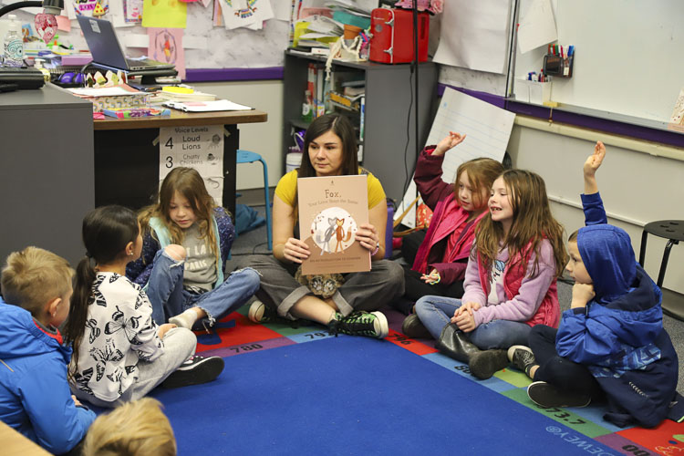 South Ridge Elementary School teacher Ivory Woods shares the Fox, Your Love Stays the Same book to teach students about dealing with change. Photo courtesy Ridgefield School District