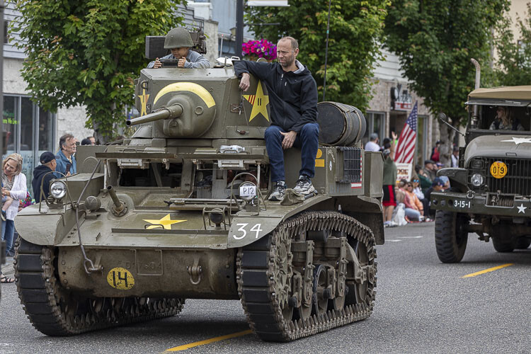 The heavy artillery was broken out for the 2023 Planters Days Parade. Photo by Mike Schultz