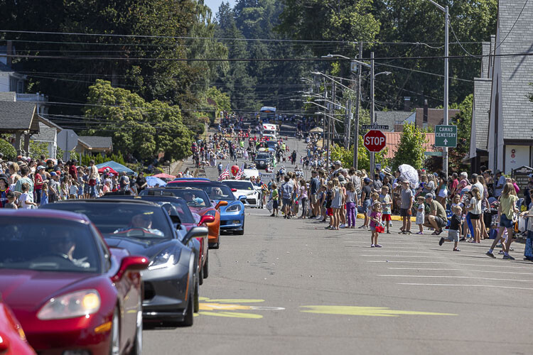 There was no shortage of participants or spectators at Saturday’s 2023 Camas Days Grand Parade. Photo by Mike Schultz