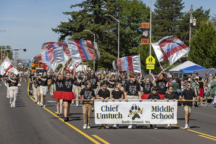 Chief Umtuch Middle School students showed up in great numbers and enthusiasm for Saturday’s Harvest Days Parade. Photo by Mike Schultz