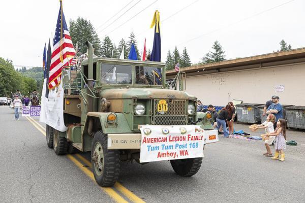 The Amboy American Legion Family Tum Tum Post 168 was an entry in this year’s parade. Photo by Mike Schultz