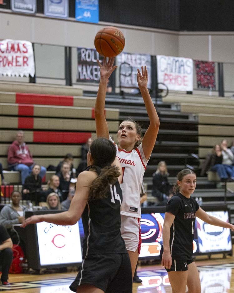 Reagan Jamison, who missed most of last season with an injury, is healthy again. She had another all-around solid performance, on offense and defense, to help Camas to victory on Friday night. Photo by Mike Schultz