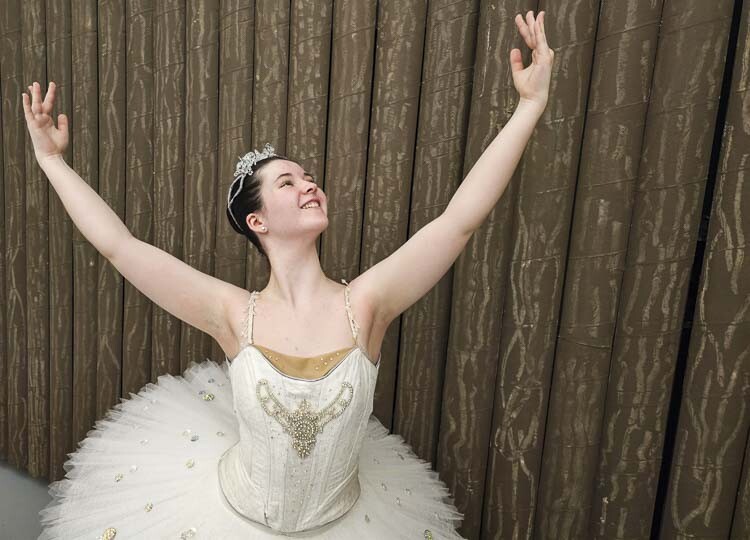 Laura Smith of Columbia Dance shines as Moon Woman in Columbia Dance’s adaptation of The Nutcracker. Smith, a senior at Skyview High School, has been with Columbia Dance since she was 3 years old. Photo by Paul Valencia