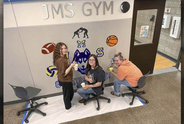 New student-created mural at Jemtegaard Middle School represents school pride, student leadership