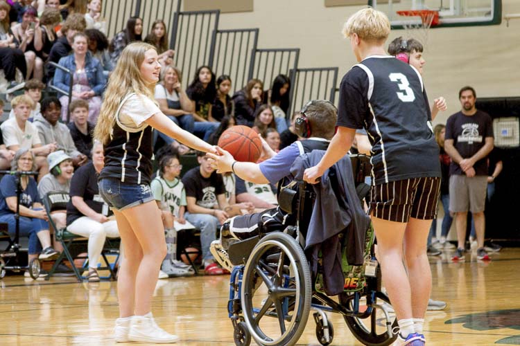 The Unified Basketball Game featured two teams including both Special Ed and General Ed players. Photo courtesy Woodland School District