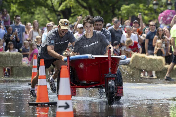 Grace Church members are all smiles at the bathtub races at Camas Days. Photo by Mike Schultz