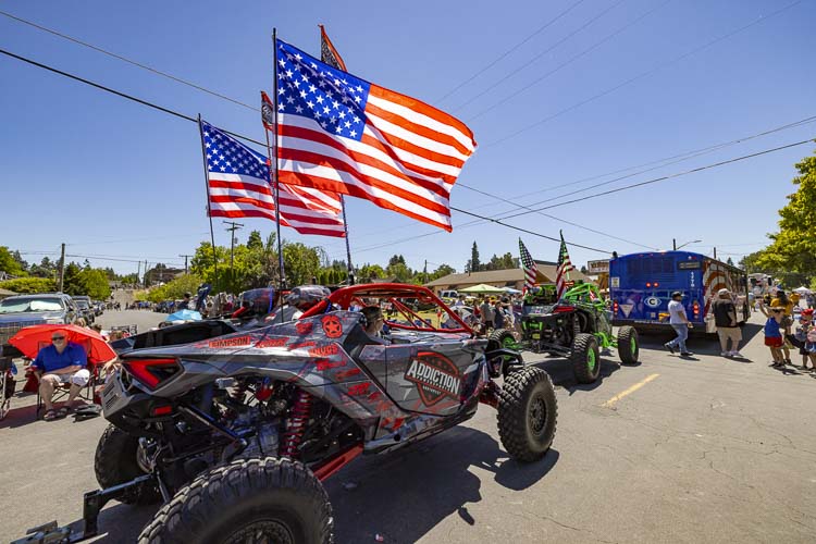 Addiction Powersports had a powerful entry to the parade. Photo by Mike Schultz