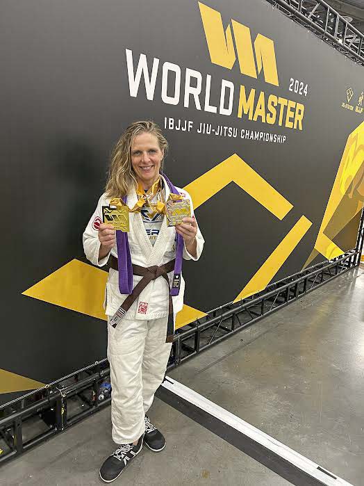 With impressive skill, determination, and preparation, Jennifer Cooper of Vancouver won a gold medal at the prestigious International Brazilian Jiu-Jitsu Federation (IBJJF) World Championship on Aug. 31, 2024. Photo courtesy of Emerge Jiu Jitsu