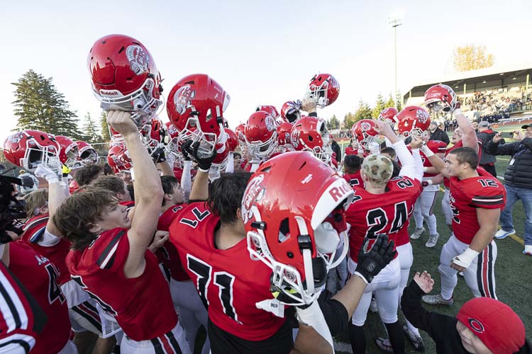 The Camas Papermakers are heading to the state championship game after beating Gonzaga Prep in the semifinals Saturday. Photo by Mike Schultz