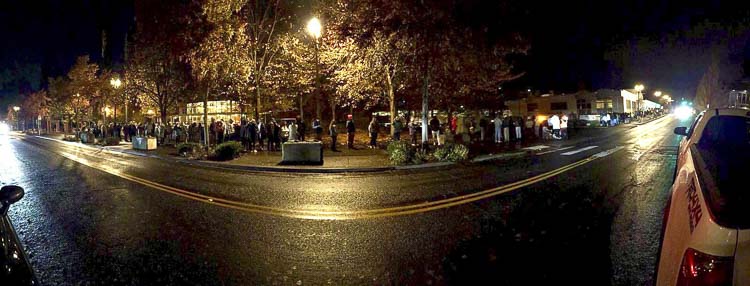 Third Congressional District candidate Joe Kent shared this photo urging voters in line at the Clark County Elections Department to remain in line because he was informed that elections officials promised anyone in line prior to 8 a.m. would be served. Photo courtesy Joe Kent/X