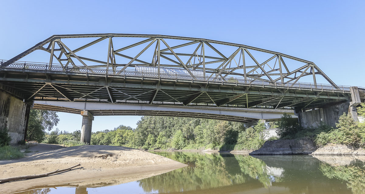 Single-lane closures on northbound I-5 near La Center Dec. 9-10 for bridge maintenance.